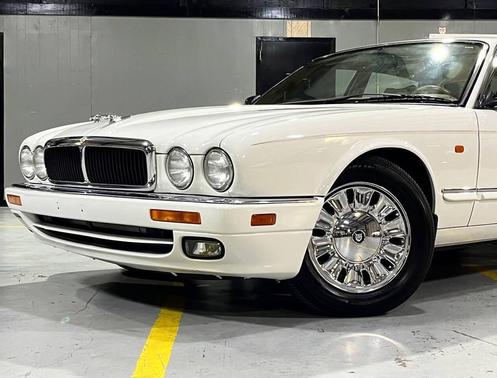 1995 Jaguar XJ12 XJ12 4dr Sedan