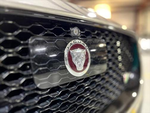 2017 Jaguar XJ XJR