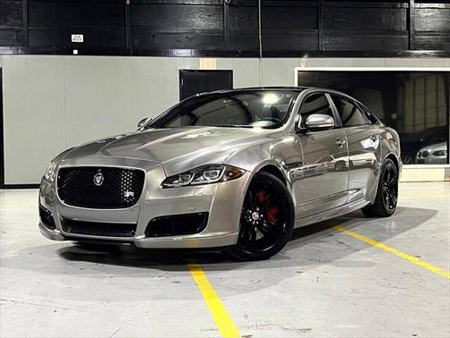 2017 Jaguar XJ XJR