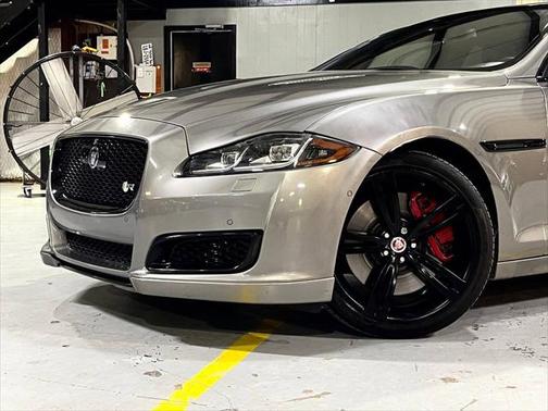 2017 Jaguar XJ XJR