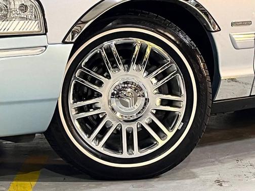 2011 Mercury Grand Marquis LS