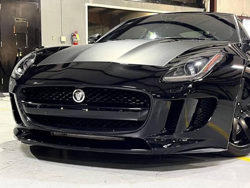 2015 Jaguar F-TYPE R