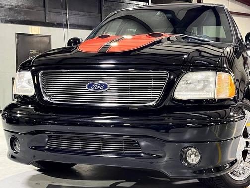 2001 Ford F-150 Harley-Davidson Crew Cab