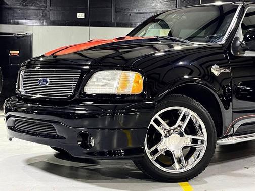 2001 Ford F-150 Harley-Davidson Crew Cab