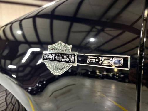 2001 Ford F-150 Harley-Davidson Crew Cab