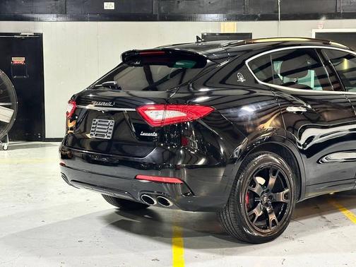 Black 2017 Maserati Levante S