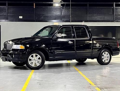 2002 Lincoln Blackwood Base 4dr Crew Cab SB 2WD