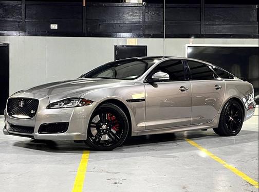 2017 Jaguar XJ XJR