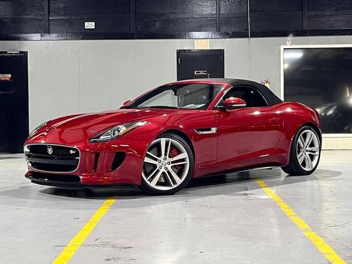 2014 Jaguar F-TYPE V8 S