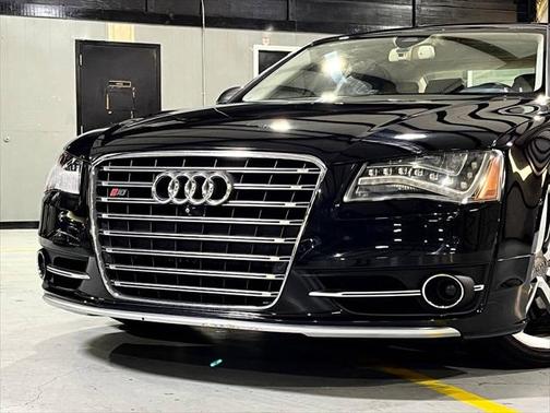 2013 Audi S8 4.0T