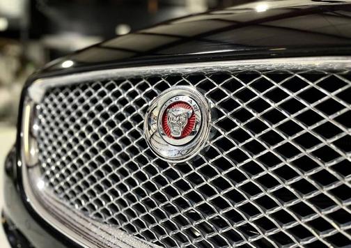 2014 Jaguar XJ Base