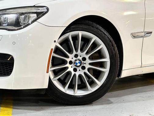 2013 BMW 750 Li xDrive