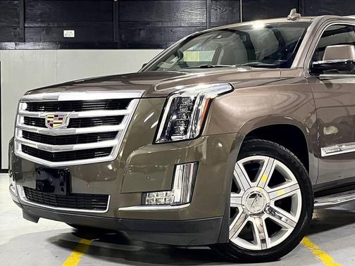 2015 Cadillac Escalade Luxury