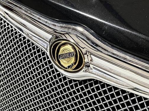 2006 Chrysler 300 SRT8