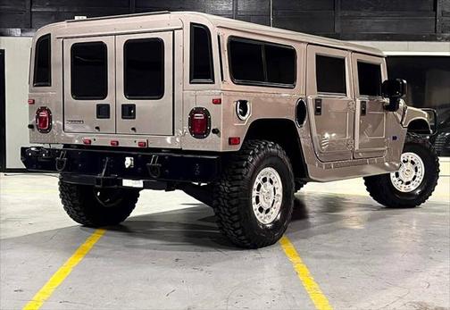 2003 Hummer H1 Enclosed