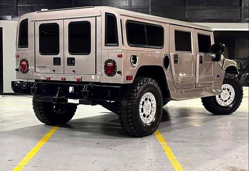 2003 Hummer H1 Enclosed