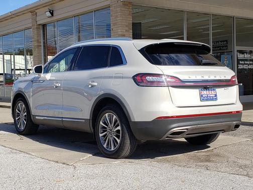 2020 Lincoln Nautilus Standard