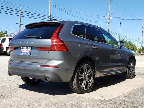 2018 Volvo XC60 T5 Momentum