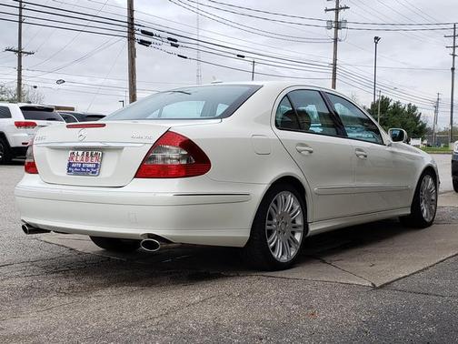 Arctic White 2008 Mercedes-Benz E-Class 4MATIC
