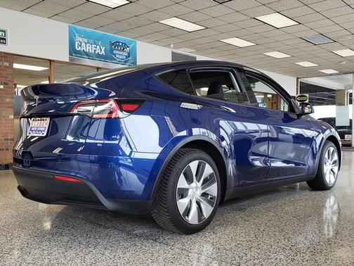 2021 Tesla Model Y Long Range Dual Motor All-Wheel Drive