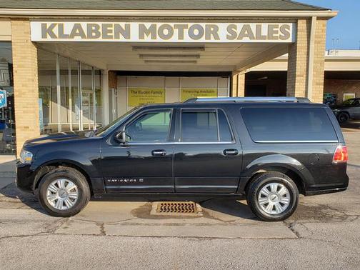 2014 Lincoln Navigator Base
