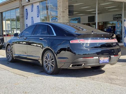 2016 Lincoln MKZ Base