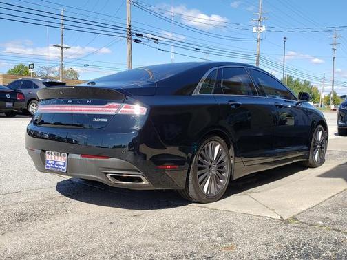 2016 Lincoln MKZ Base