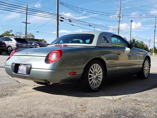 2004 Ford Thunderbird Base
