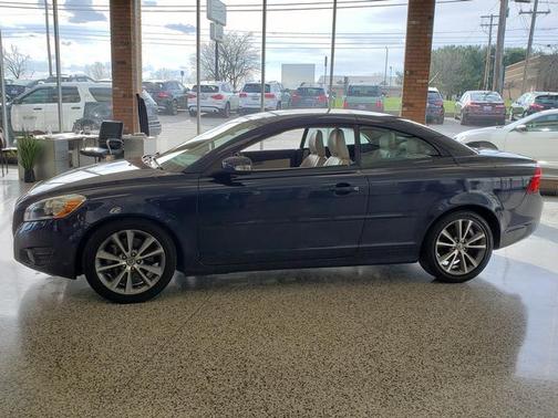 2012 Volvo C70 T5