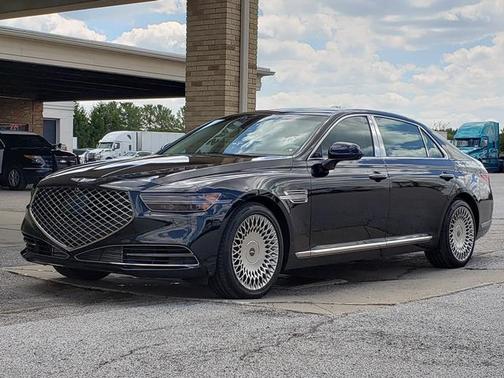 Vik Black 2022 Genesis G90 Premium