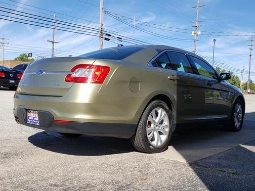 2012 Ford Taurus SEL