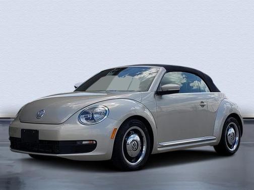Moonrock Silver Metallic 2013 Volkswagen Beetle 2.5L