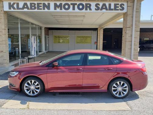 2015 Chrysler 200 S