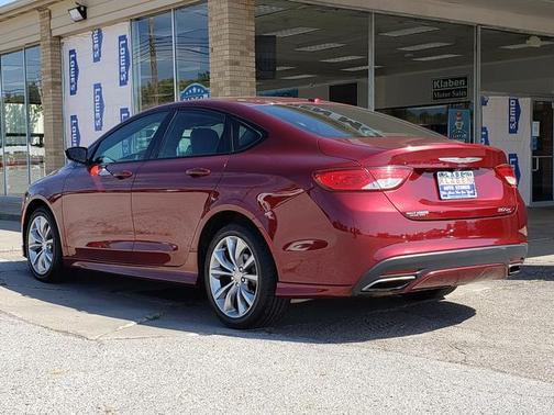 2015 Chrysler 200 S