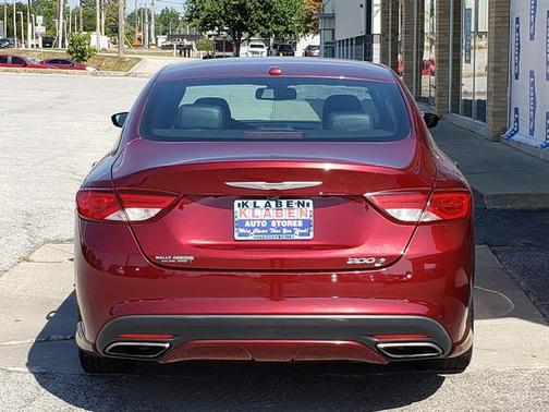 2015 Chrysler 200 S