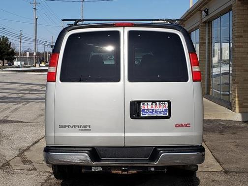 2009 GMC Savana 3500 Base