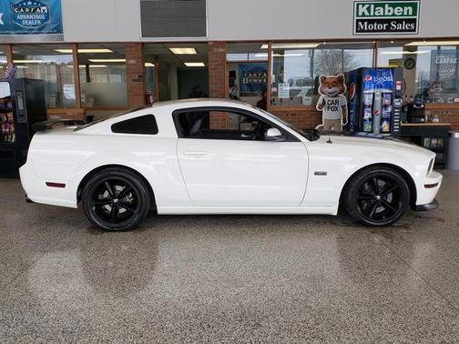 2009 Ford Mustang GT Premium