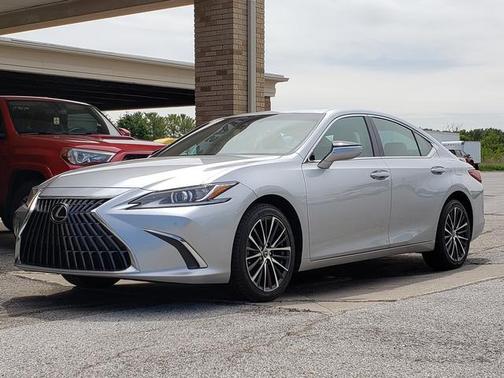 Iridium 2022 Lexus ES 250 Base