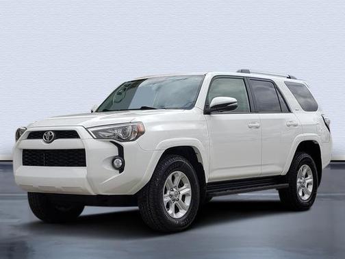 Super White 2019 Toyota 4Runner SR5