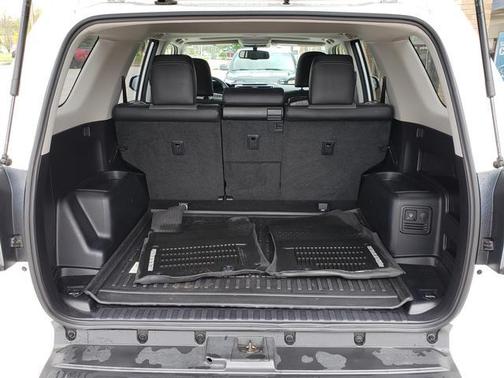 Super White 2019 Toyota 4Runner SR5