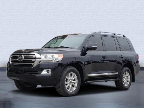 2018 Toyota Land Cruiser Base