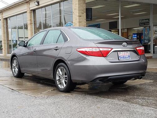 2017 Toyota Camry SE