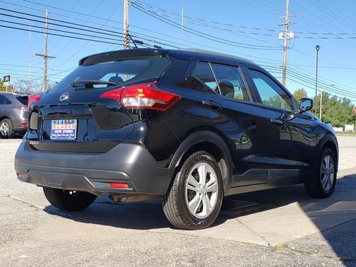 2018 Nissan Kicks S