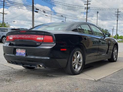 Pitch Black 2014 Dodge Charger SXT