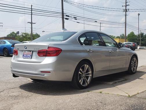 2018 BMW 330 xDrive