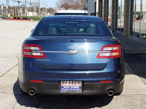 2016 Ford Taurus SEL