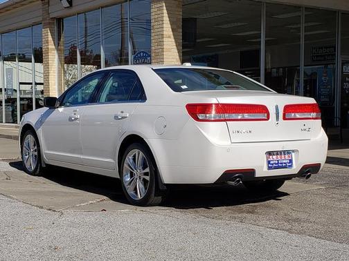 2010 Lincoln MKZ Base
