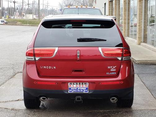 2013 Lincoln MKX Base