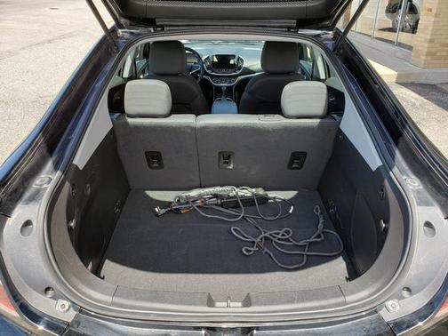 Mosaic Black Metallic 2018 Chevrolet Volt LT