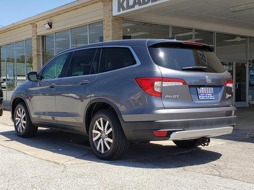 Modern Steel Metallic 2019 Honda Pilot EX-L